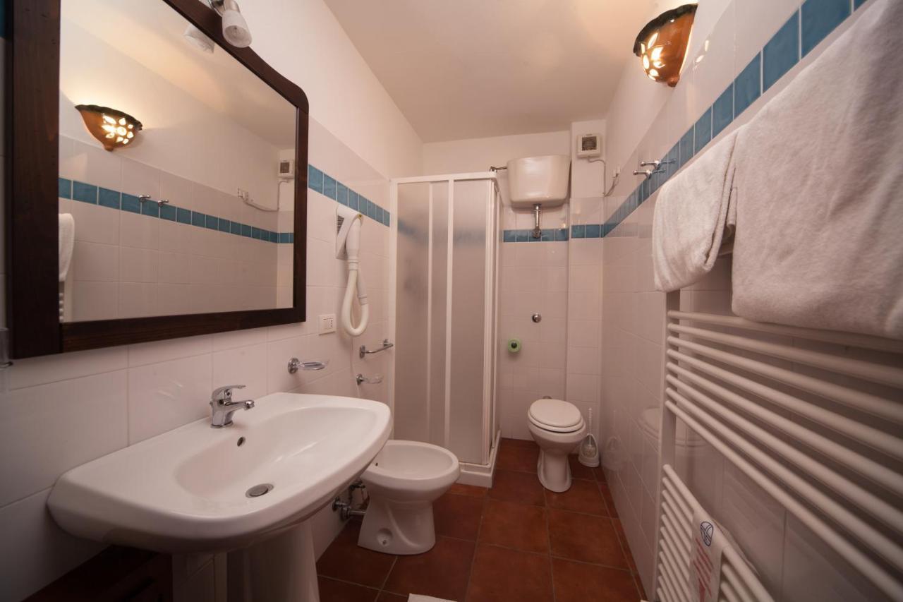 Affitta Camere Casa Delle Rose Villanova Monteleone Εξωτερικό φωτογραφία