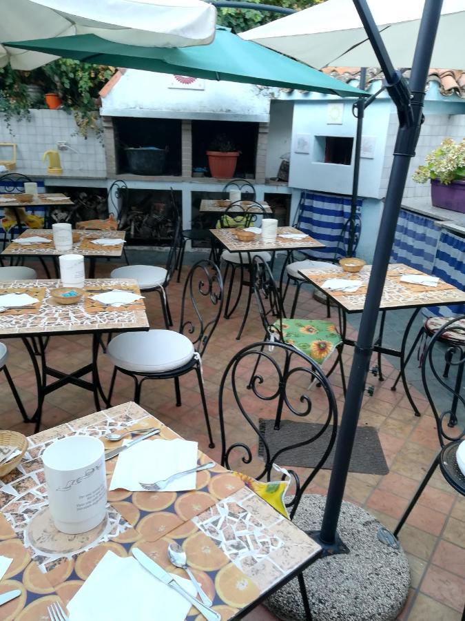 Affitta Camere Casa Delle Rose Villanova Monteleone Εξωτερικό φωτογραφία